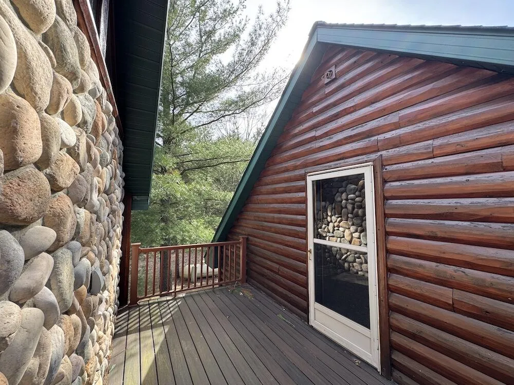 7584 Railroad Grade Gladwin, MI 48624