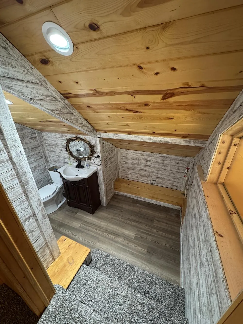 7584 Railroad Grade Gladwin, MI 48624