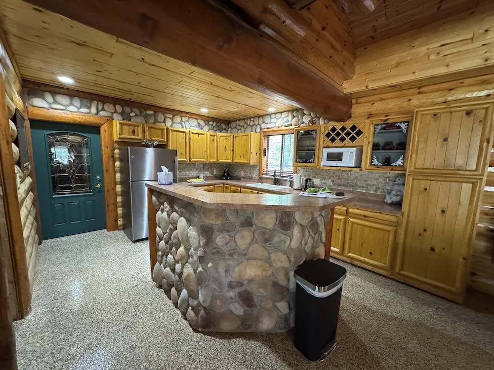 7584 Railroad Grade Gladwin, MI 48624