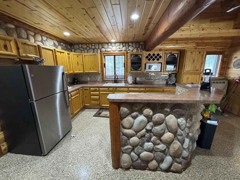 7584 Railroad Grade Gladwin, MI 48624