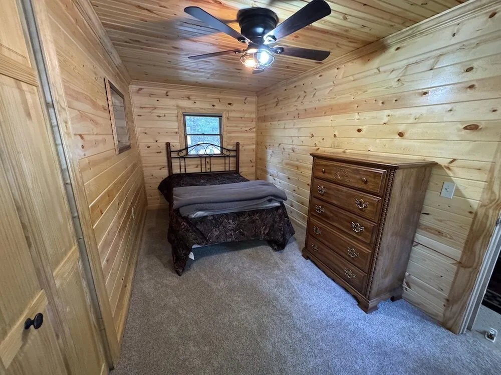7584 Railroad Grade Gladwin, MI 48624