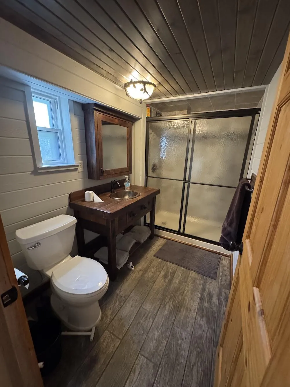 7584 Railroad Grade Gladwin, MI 48624