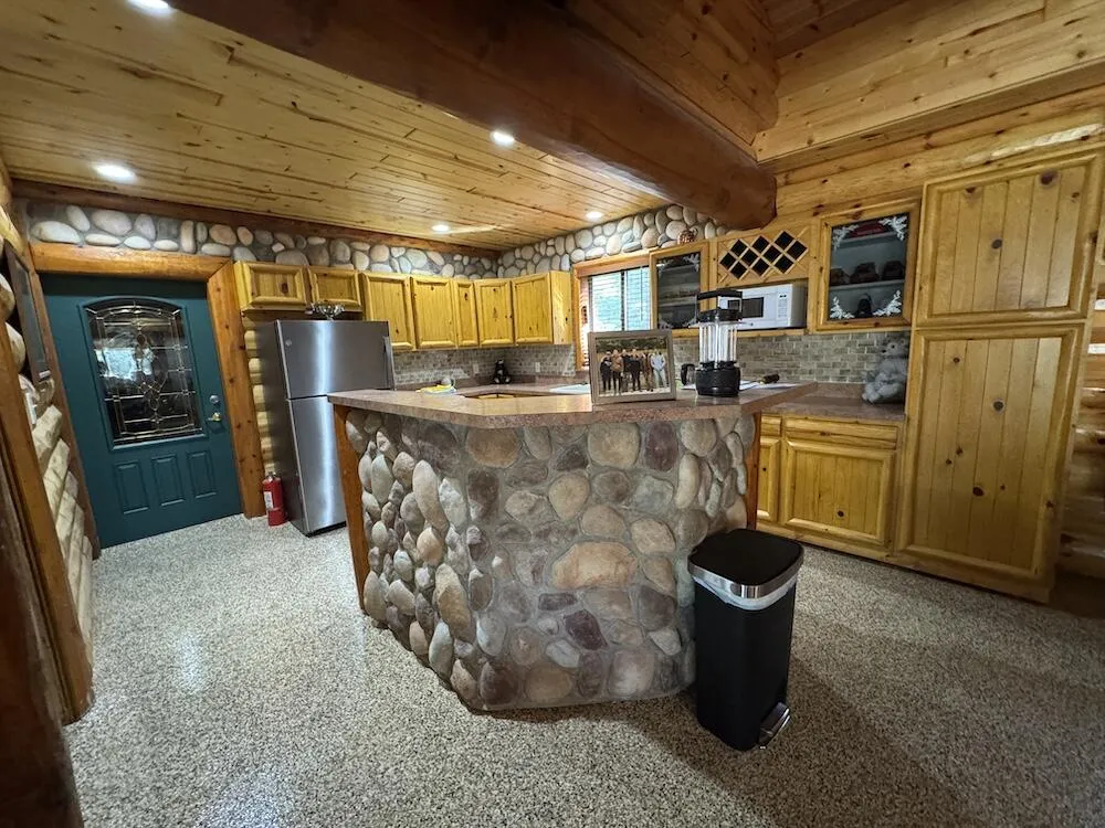 7584 Railroad Grade Gladwin, MI 48624