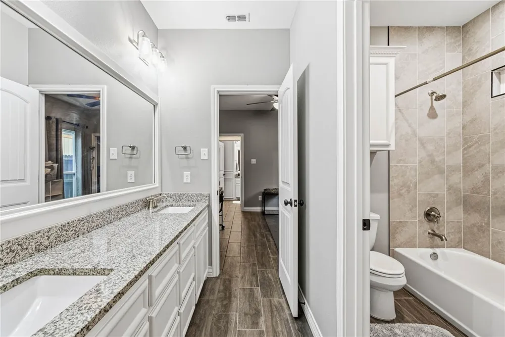 9521 Royal Oak Drive Corpus Christi, TX 78410