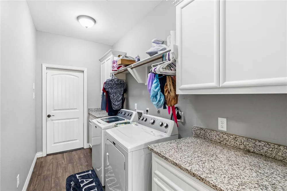 9521 Royal Oak Drive Corpus Christi, TX 78410