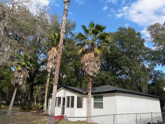 6419 SE 215TH STREET Hawthorne, FL 32640