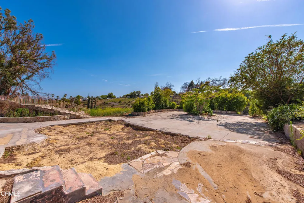 183 Cerro Crest Drive Camarillo, CA 93010
