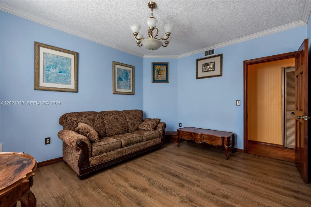 19601 E Country Club Dr #7102 Aventura, FL 33180