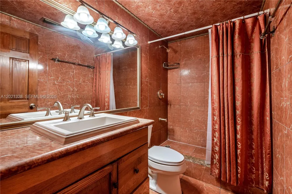 19601 E Country Club Dr #7102 Aventura, FL 33180