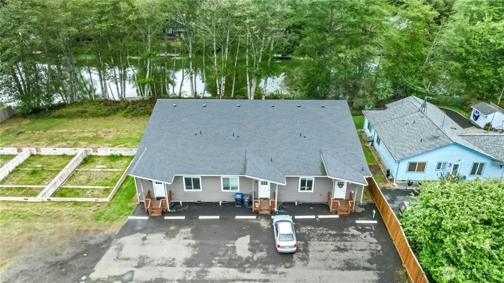 758 C Point Brown Avenue SE Ocean Shores, WA 98569
