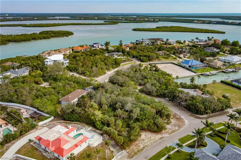 889 Scott Drive Marco Island, FL 34145