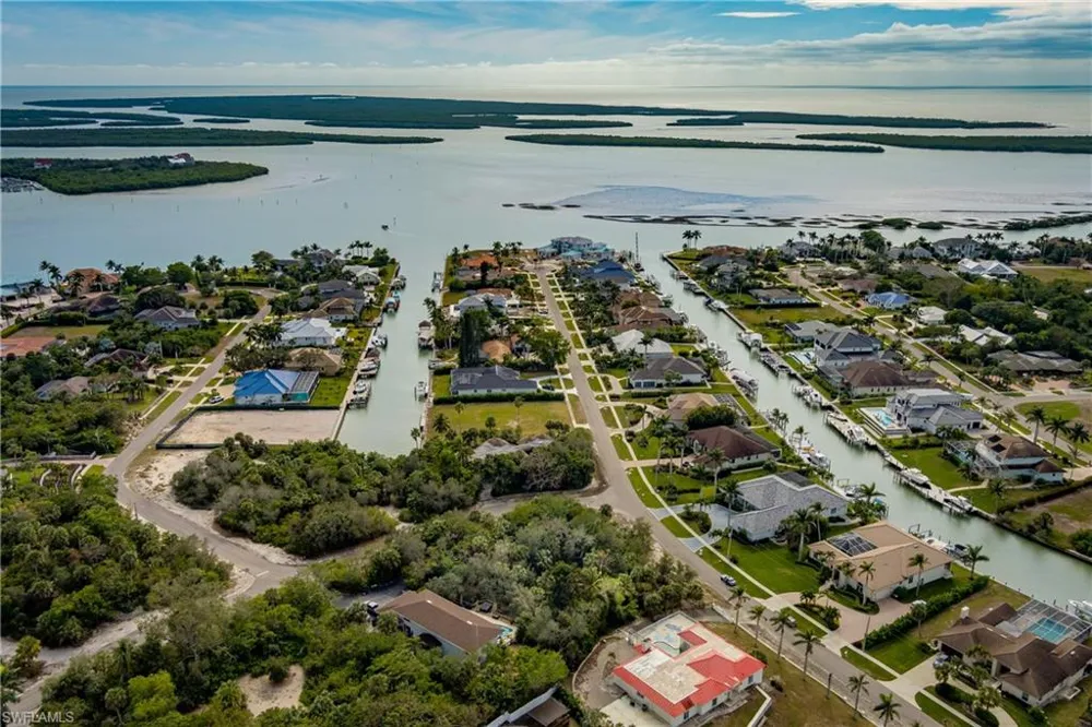 889 Scott Drive Marco Island, FL 34145
