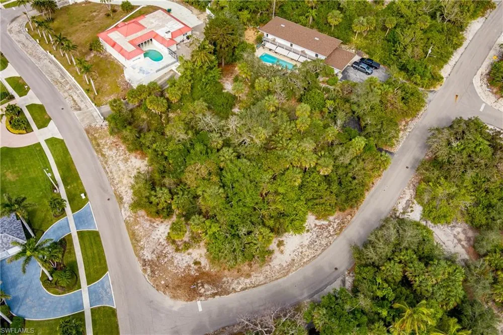 889 Scott Drive Marco Island, FL 34145