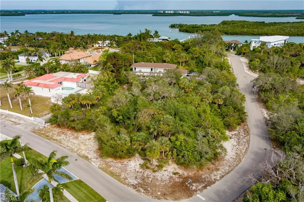 889 Scott Drive Marco Island, FL 34145