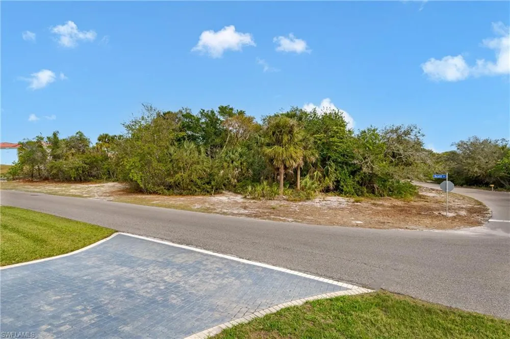 889 Scott Drive Marco Island, FL 34145