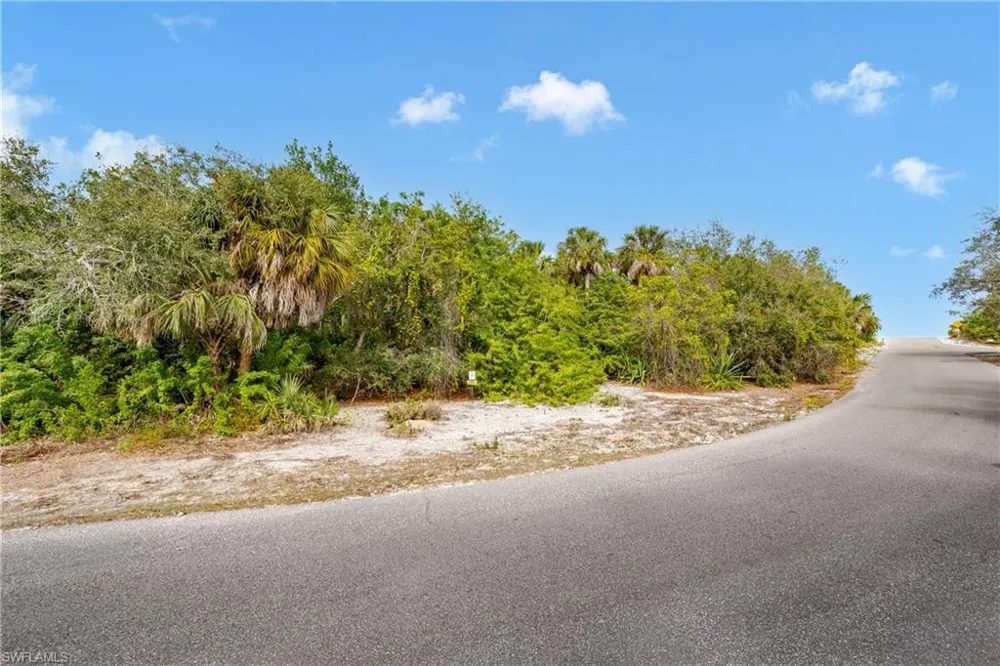 889 Scott Drive Marco Island, FL 34145