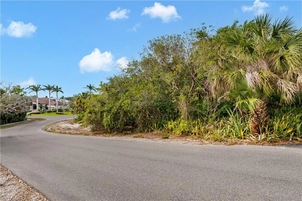 889 Scott Drive Marco Island, FL 34145
