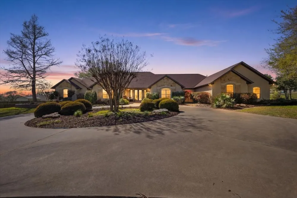 17636 County Road 2195 Whitehouse, TX 75791