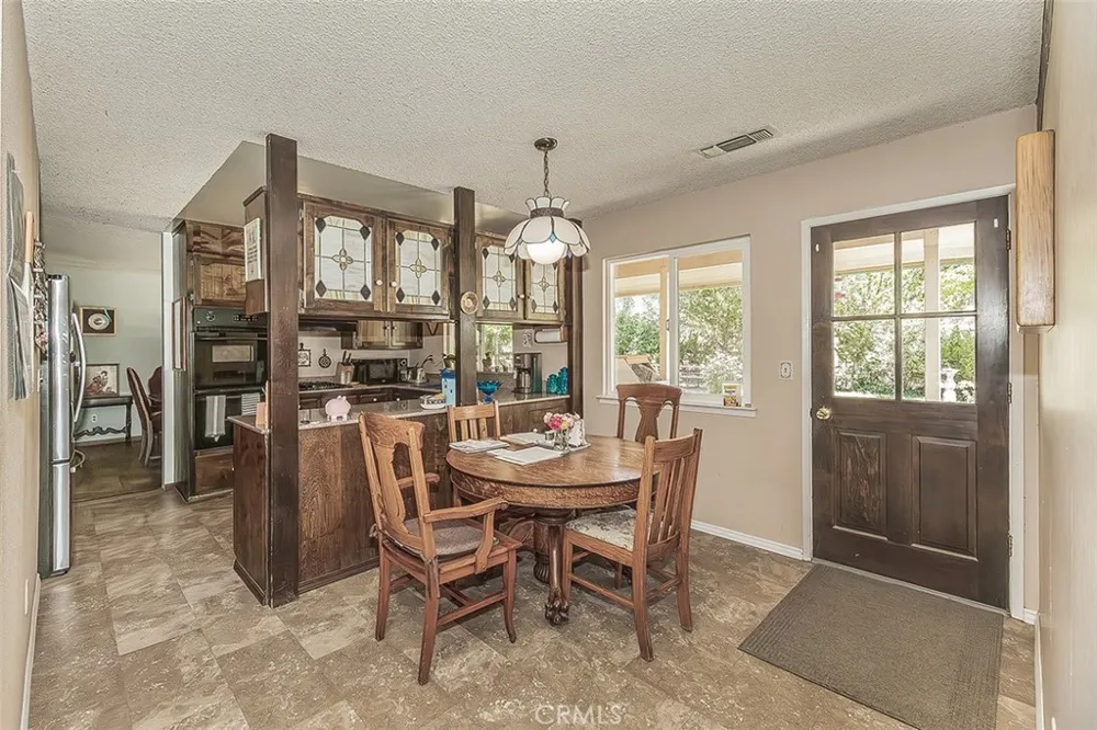 35477 Qualls Prather Auberry, CA 93602