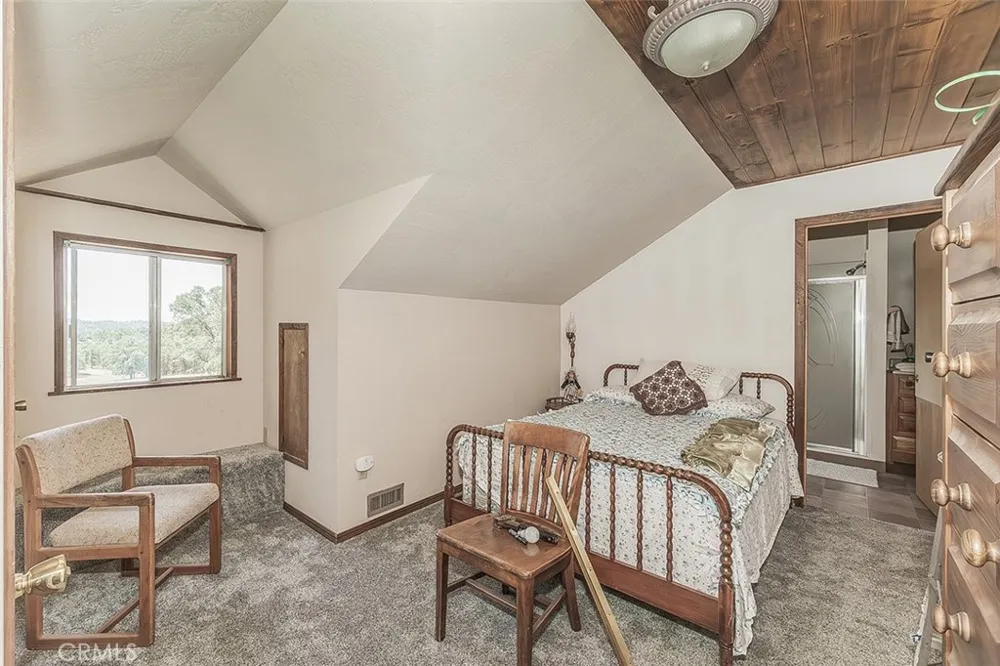 35477 Qualls Prather Auberry, CA 93602