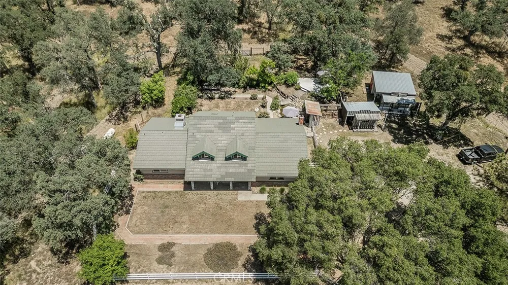 35477 Qualls Prather Auberry, CA 93602