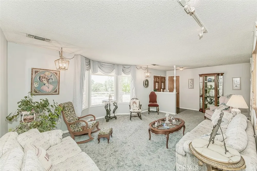 35477 Qualls Prather Auberry, CA 93602