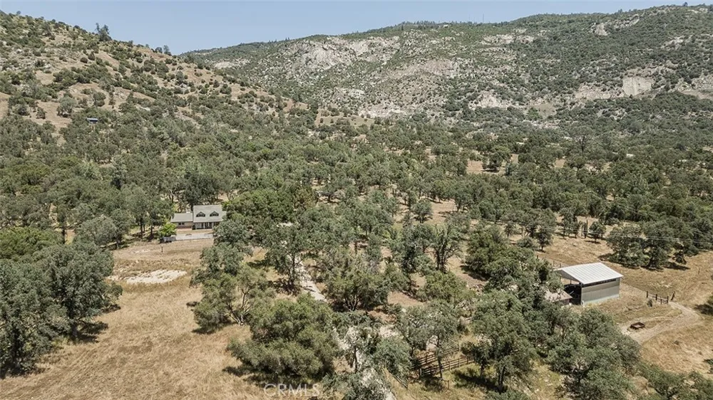 35477 Qualls Prather Auberry, CA 93602