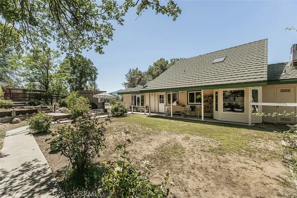 35477 Qualls Prather Auberry, CA 93602