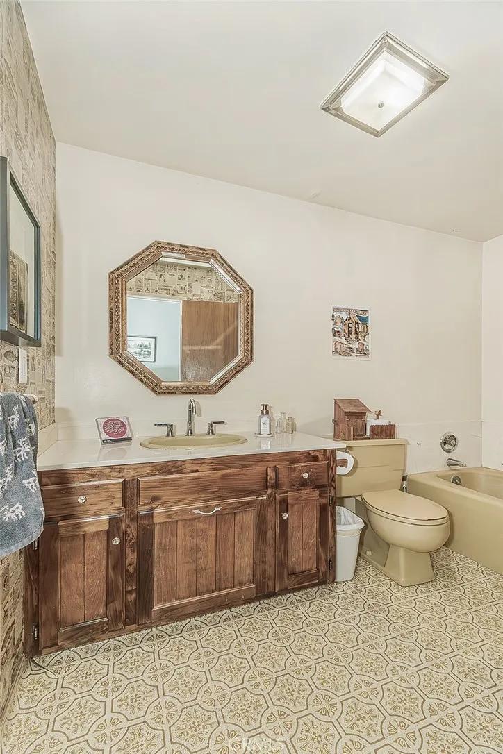 35477 Qualls Prather Auberry, CA 93602