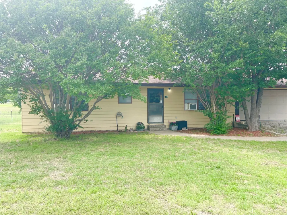140 S Comanche Drive De Leon, TX 76444
