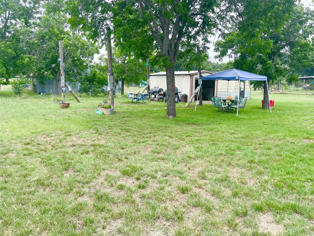 140 S Comanche Drive De Leon, TX 76444