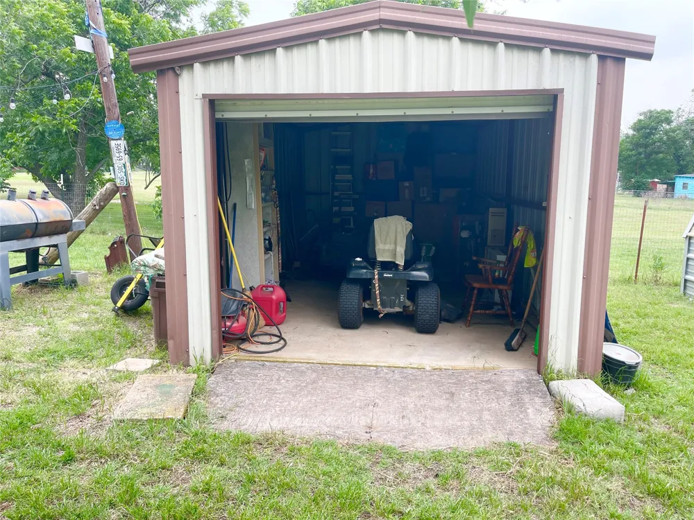 140 S Comanche Drive De Leon, TX 76444