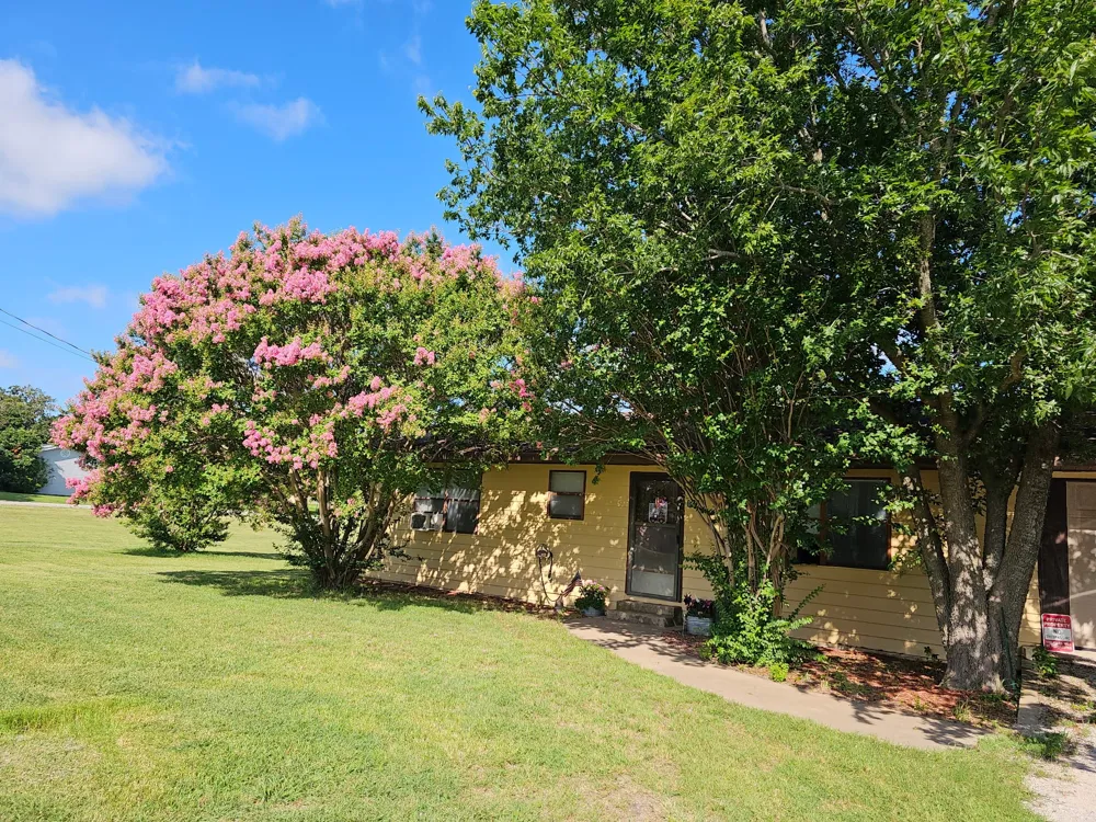 140 S Comanche Drive De Leon, TX 76444