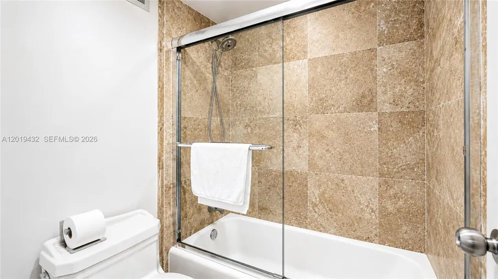 100 Lincoln Rd #1206 Miami Beach, FL 33139