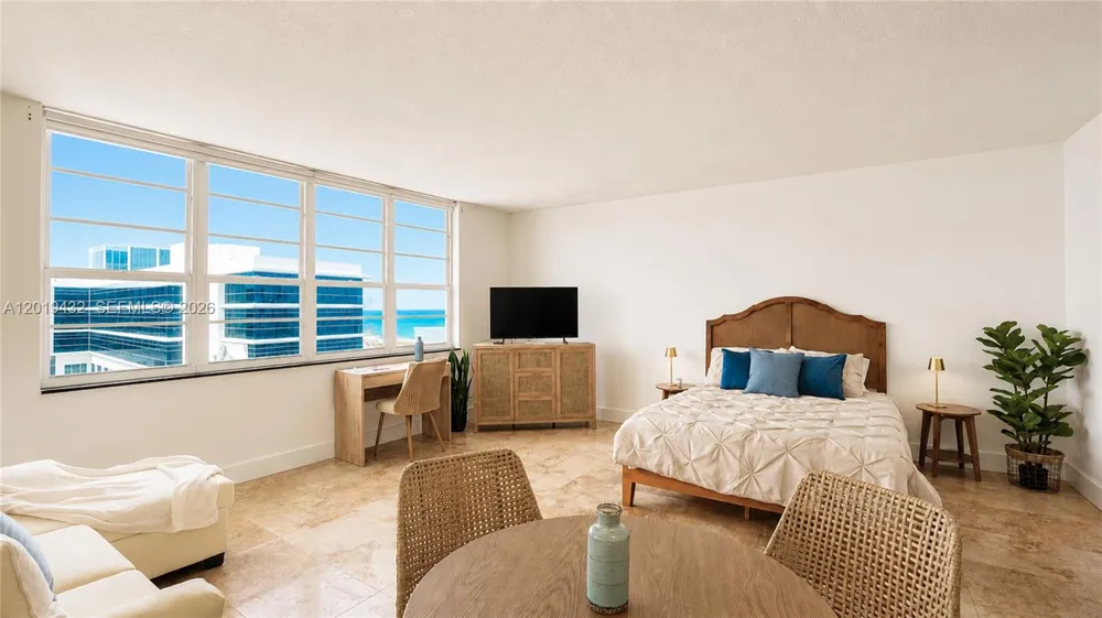 100 Lincoln Rd #1206 Miami Beach, FL 33139