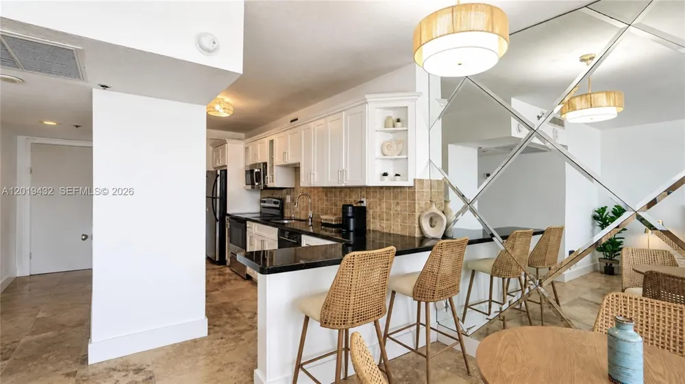 100 Lincoln Rd #1206 Miami Beach, FL 33139