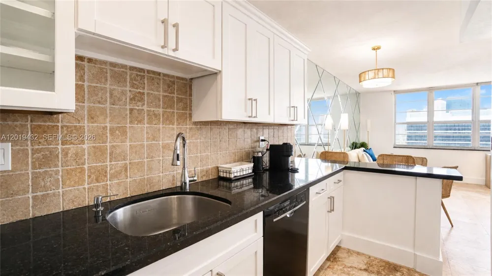 100 Lincoln Rd #1206 Miami Beach, FL 33139