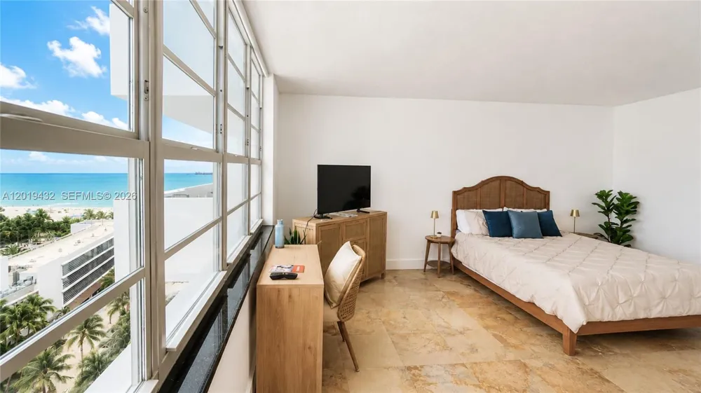100 Lincoln Rd #1206 Miami Beach, FL 33139