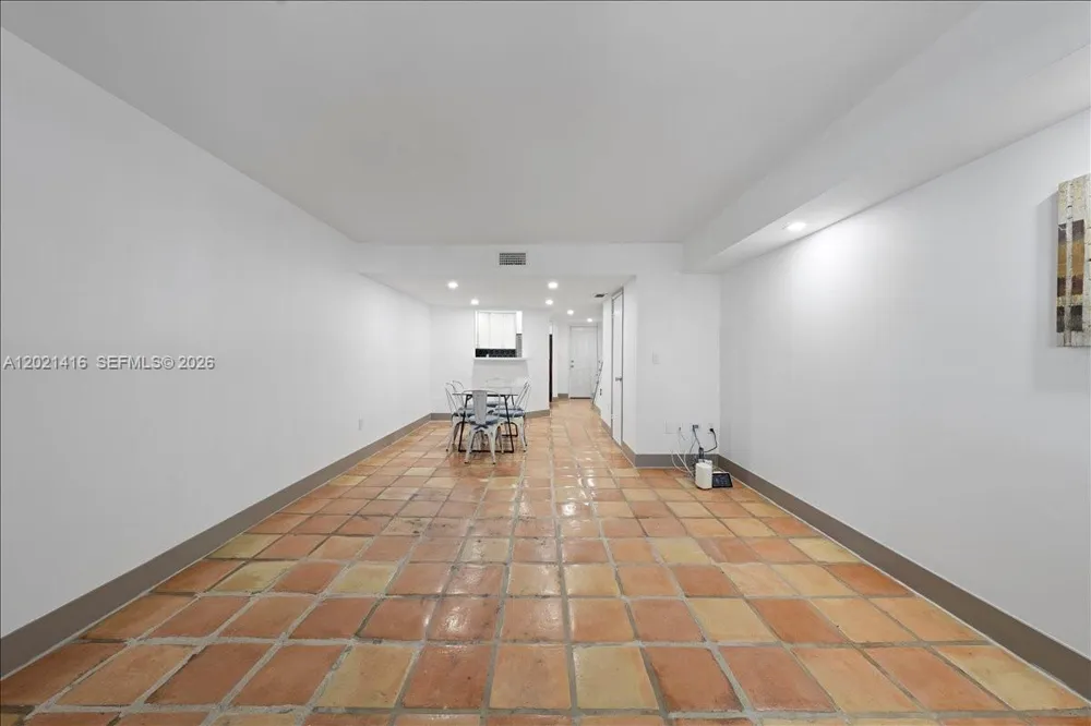 5750 Turin St #207 Coral Gables, FL 33146