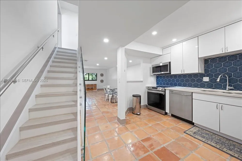 5750 Turin St #207 Coral Gables, FL 33146