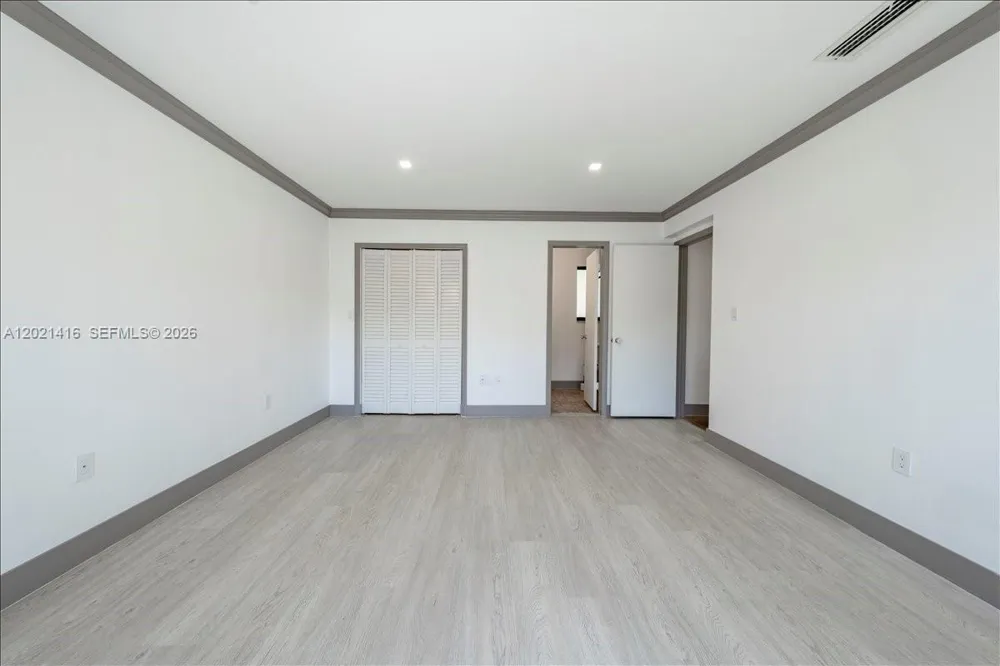 5750 Turin St #207 Coral Gables, FL 33146