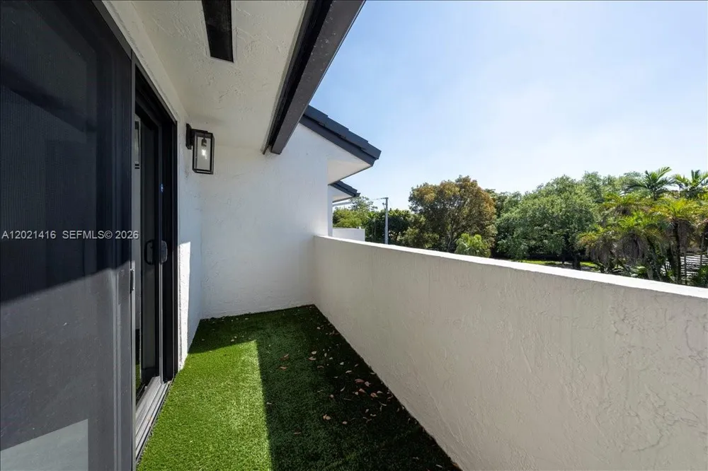 5750 Turin St #207 Coral Gables, FL 33146