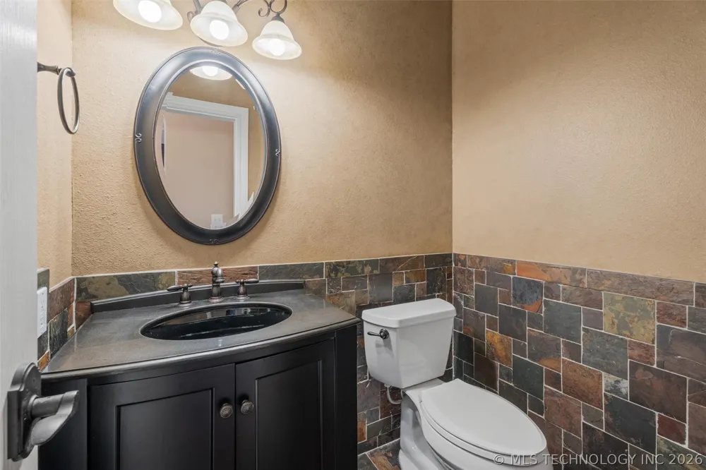 2508 Kingston Drive Bartlesville, OK 74006
