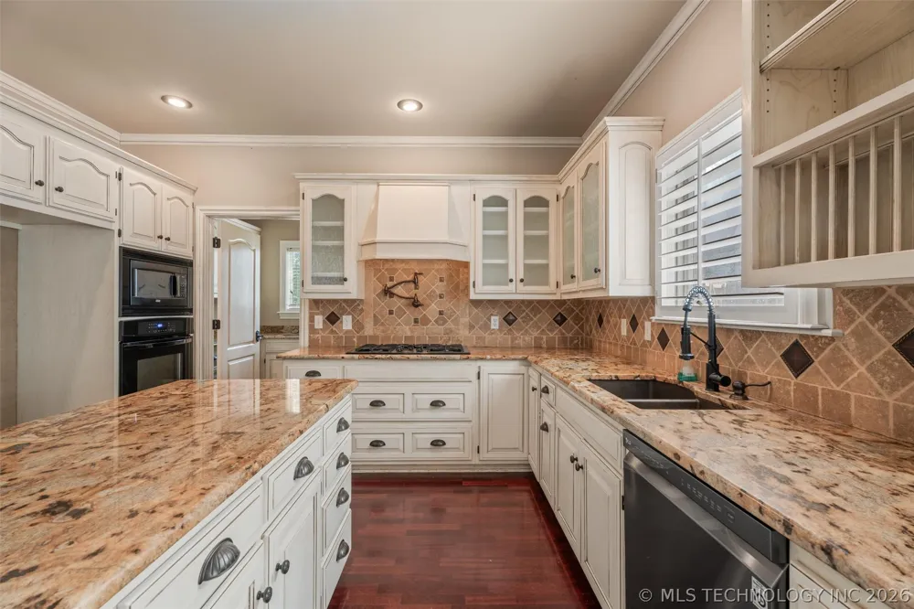2508 Kingston Drive Bartlesville, OK 74006