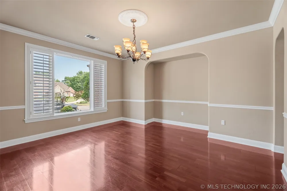 2508 Kingston Drive Bartlesville, OK 74006