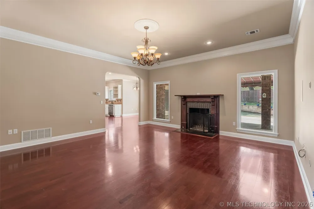 2508 Kingston Drive Bartlesville, OK 74006