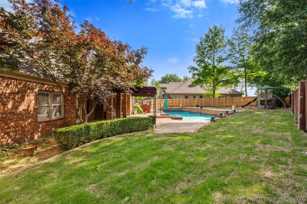 2508 Kingston Drive Bartlesville, OK 74006