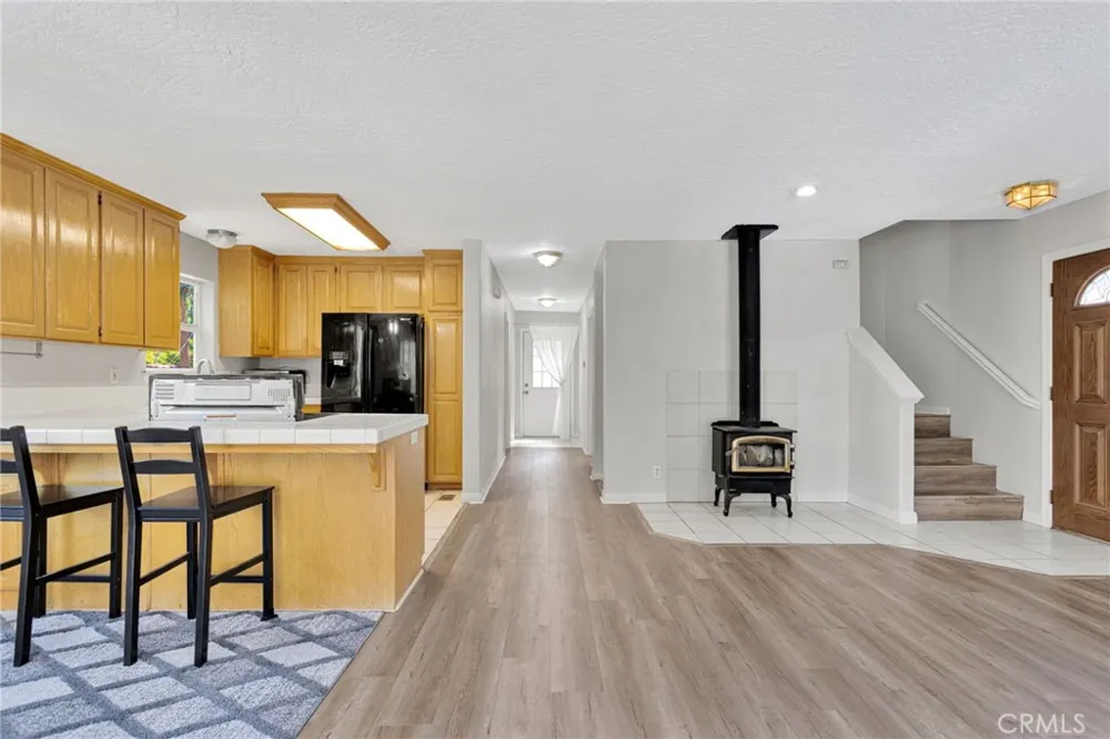 1661 Virginia Street Wrightwood, CA 92397