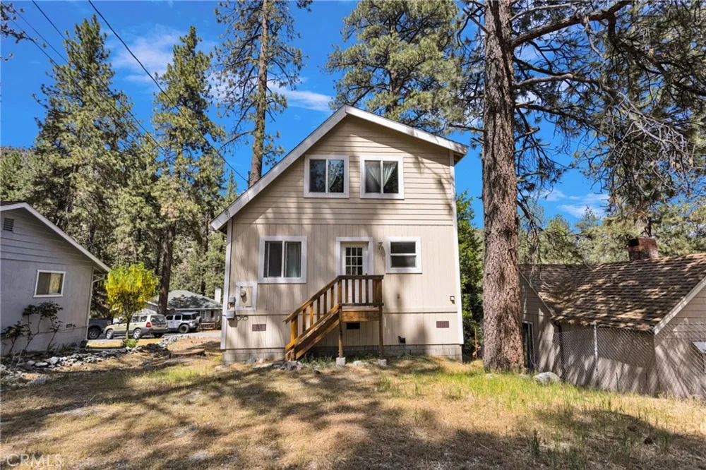 1661 Virginia Street Wrightwood, CA 92397
