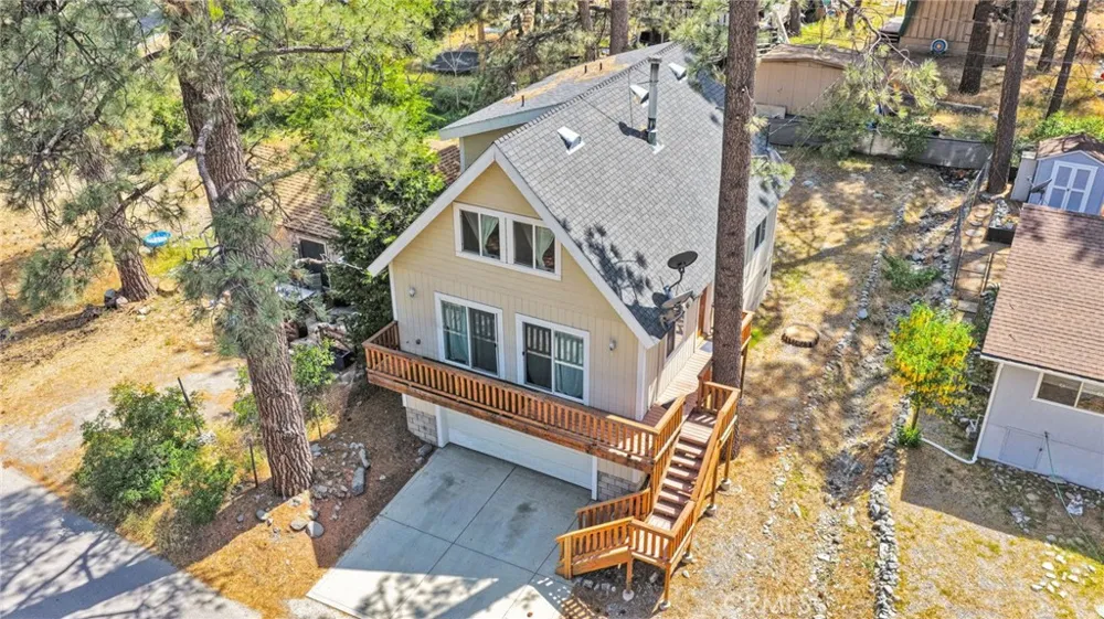 1661 Virginia Street Wrightwood, CA 92397